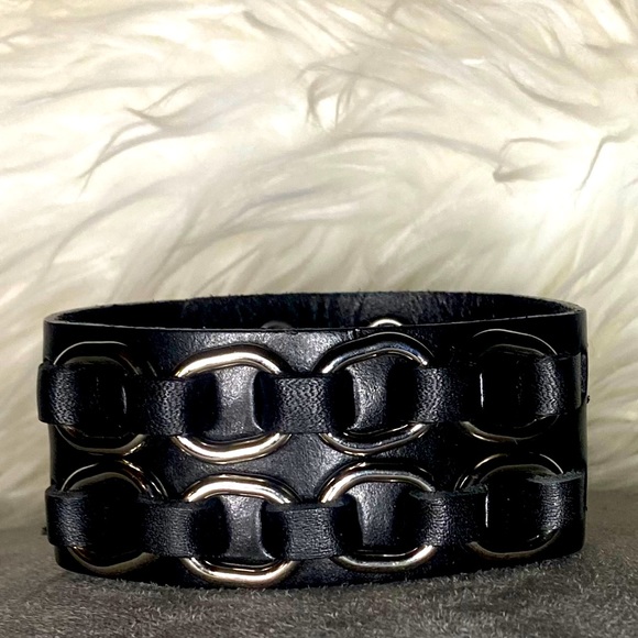 Adjustable Black Faux Leather Bracelet W/ Chain Link Accent! - Picture 1 of 2